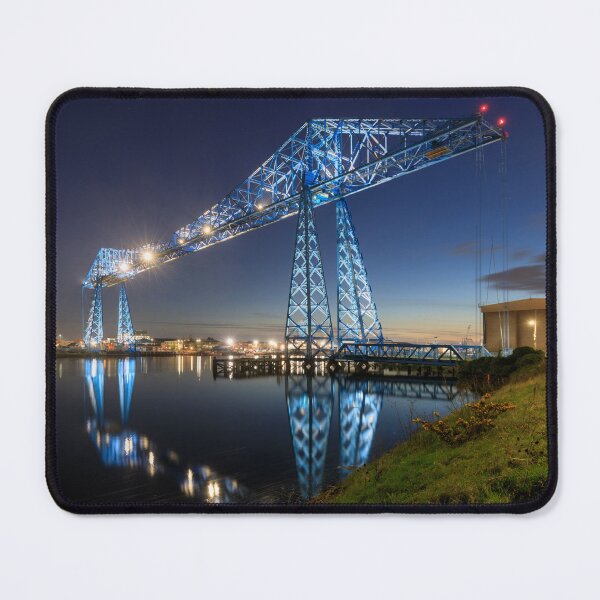 Aperçu de l'œuvre Crépuscule à Tees Transporter Bridge créée et vendue par bitm2007.