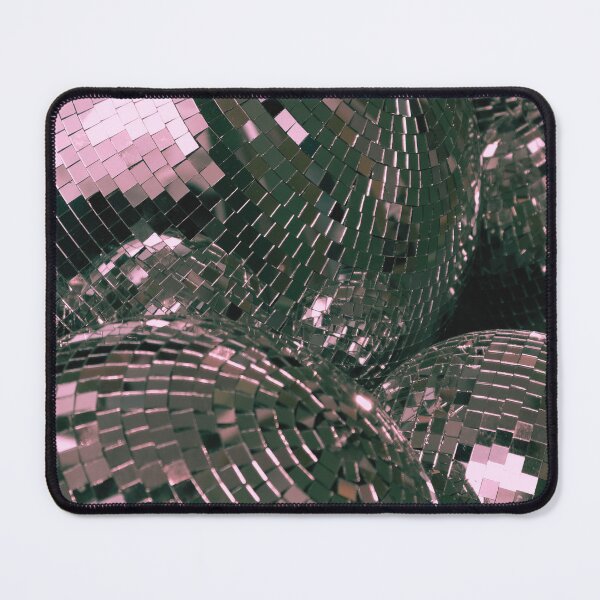 Artikelvorschau, GLÄNZENDE ROSA DISCOKUGELN entworfen und verkauft von BEAUHOUS.