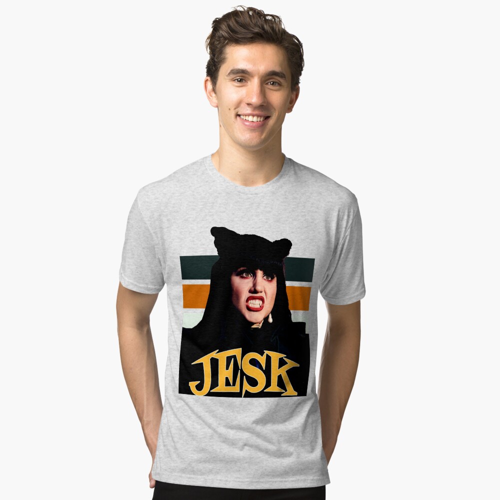 Aperçu de l'œuvre T-shirt chiné créée et vendue par ReeceWilkie.