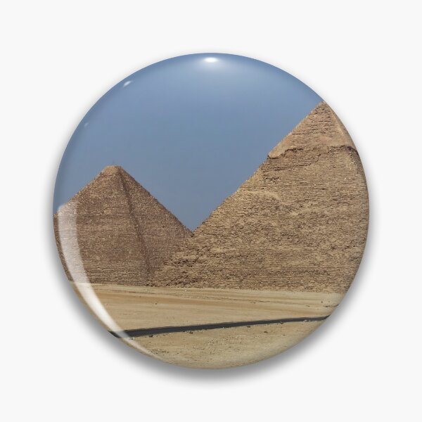 Item preview, Las grandes pirámides de Egipto designed and sold by AntonyGRobinson.