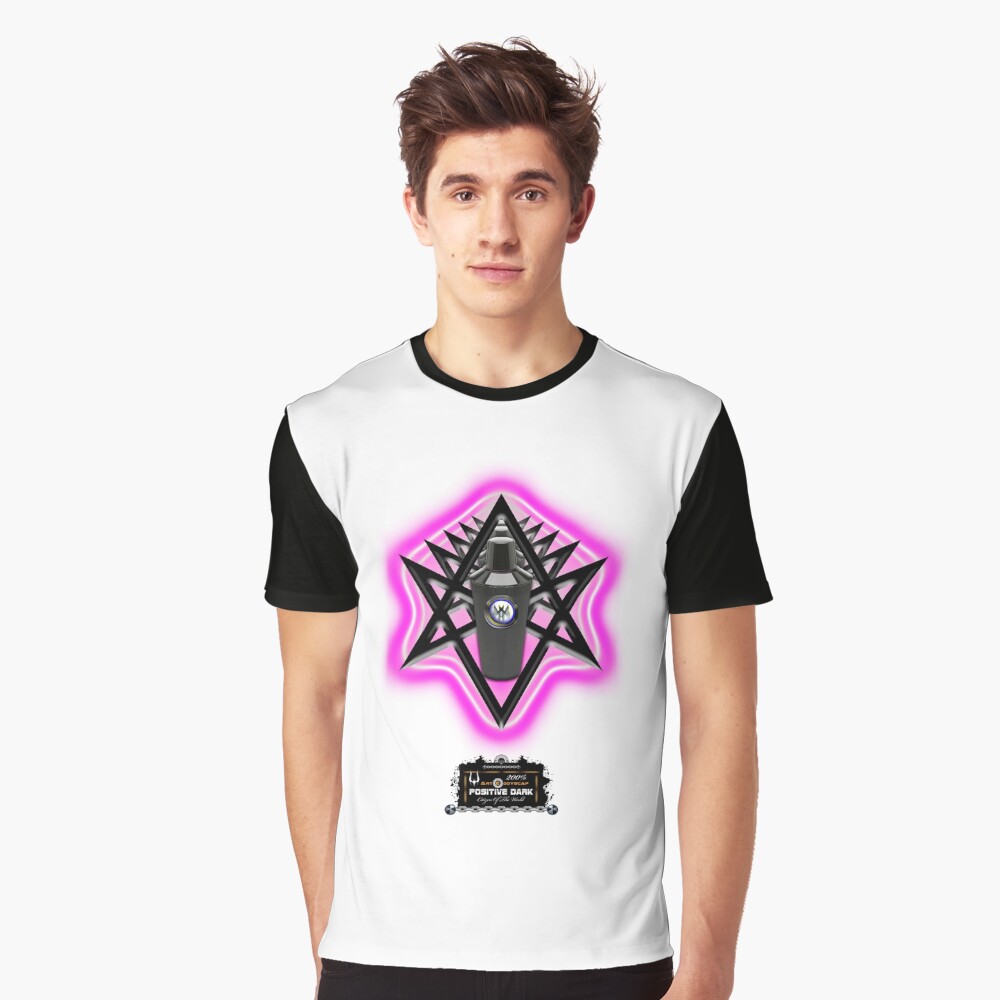 Vista previa del artículo con la obra «Camiseta gráfica», diseñado y vendido por ARTEDDYSCAP.