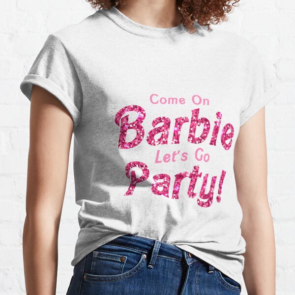 Barbie Camiseta de manga corta para mujer | Muñeca de mujer con logotipo  clásico blanco y rosa en camiseta gráfica negra | Top de ropa de muñeca de