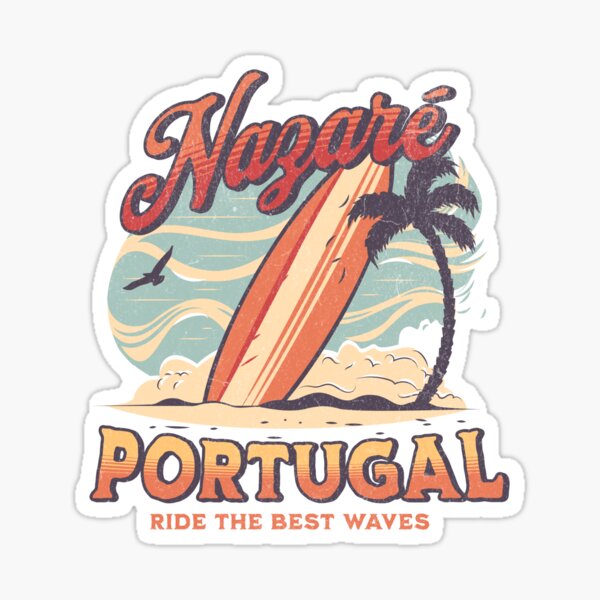 Aperçu de l'œuvre Nazaré, Portugal - Ride World's Tallest Waves - T-shirt essentiel créée et vendue par PatriciaReyes.