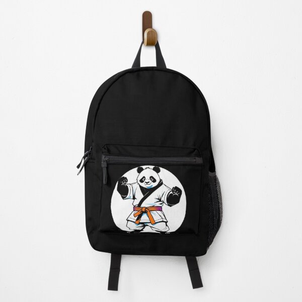 Vista previa del artículo con la obra «kárate panda», diseñado y vendido por DevushkaStore.