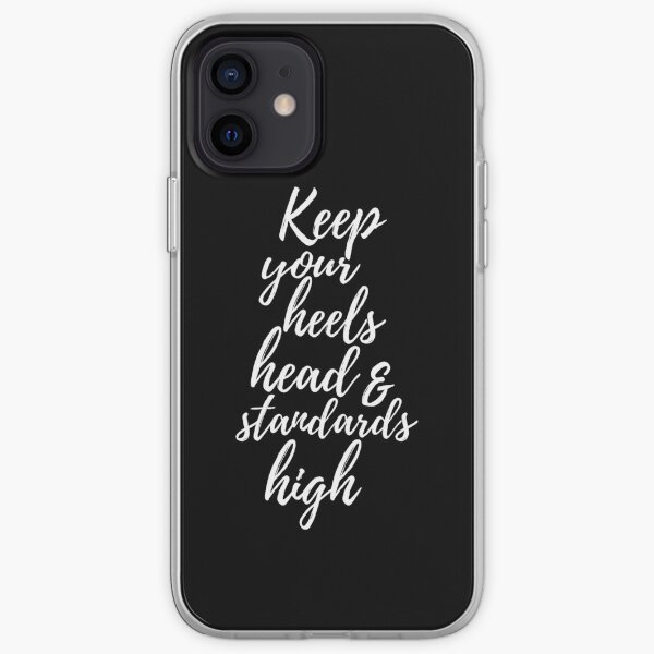 cita inspiradora de Coco Chanel en un lindo estilo de fuente de pincel. Funda blanda para iPhone