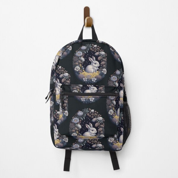 Artikelvorschau, Baby weißes und graues schlafendes Kaninchen mit Blumenkrone Vintage süße Hase Flora Aquarell Fauna entworfen und verkauft von Print&Perfection  ⭐⭐⭐⭐⭐.