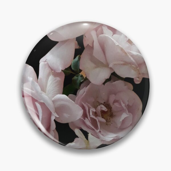 Artikelvorschau, Arrangement aus echten Rosen entworfen und verkauft von GracefulGems.