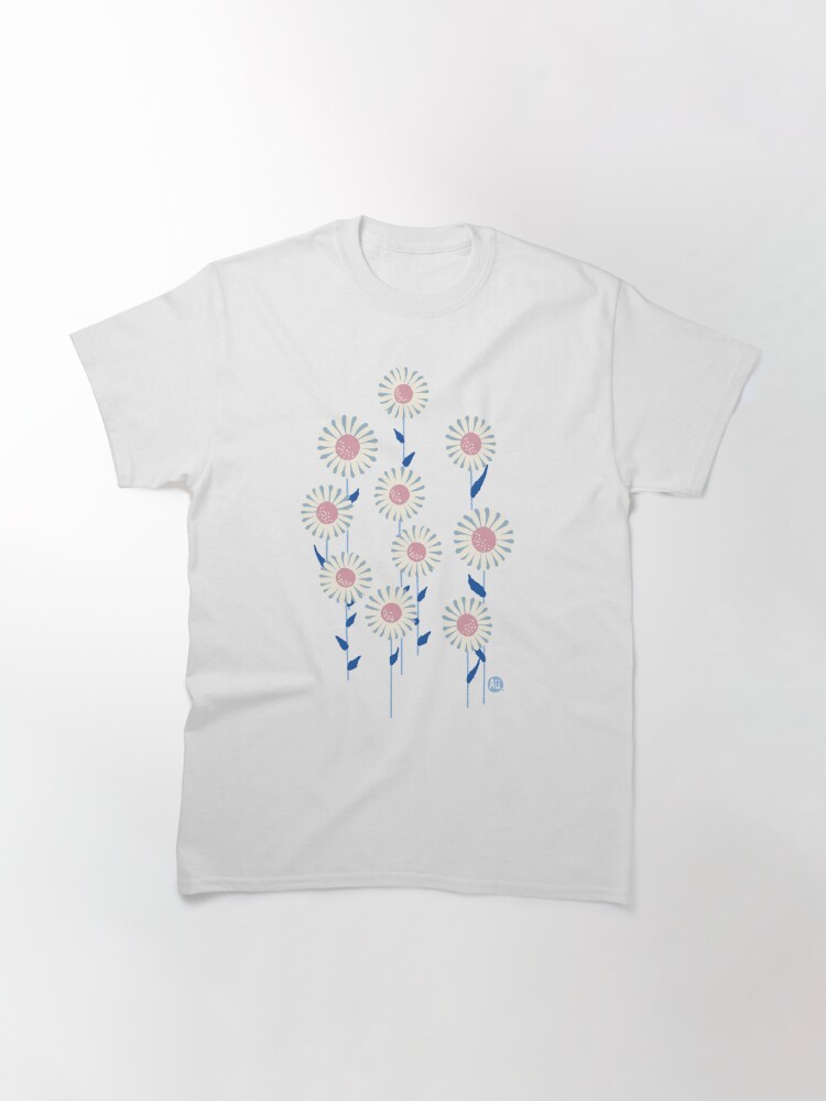 Discover Sweet Daisies [blue] | Classic T-Shirt