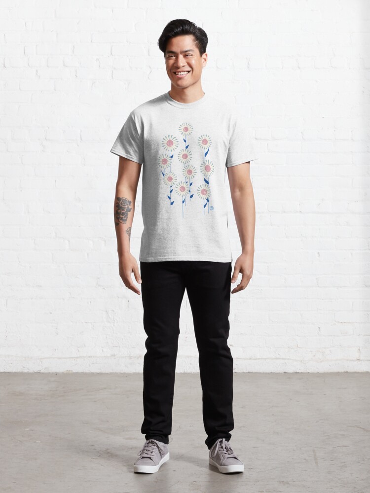 Disover Sweet Daisies [blue] | Classic T-Shirt