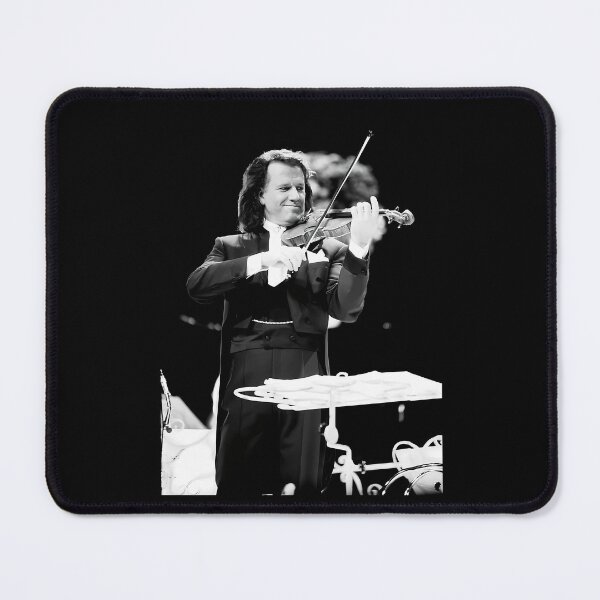 Aperçu de l'œuvre André Rieu - BW Photographie créée et vendue par HollowRoussea.
