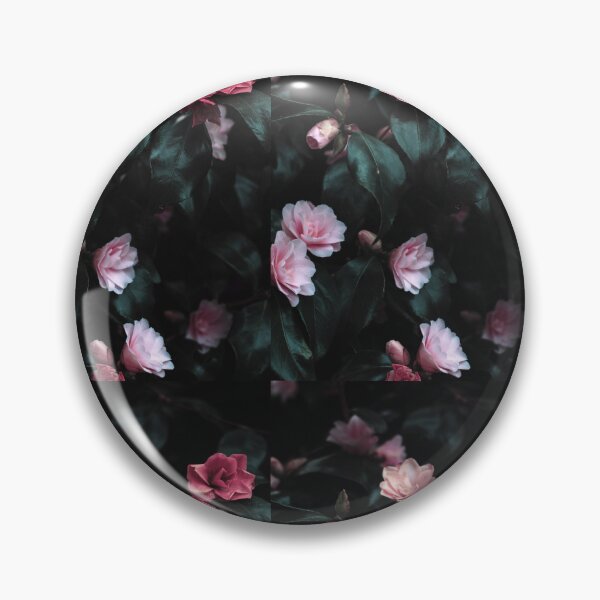 Artikelvorschau, Klassisches verblasstes Rosenblüten-Design entworfen und verkauft von Design E Khaas.