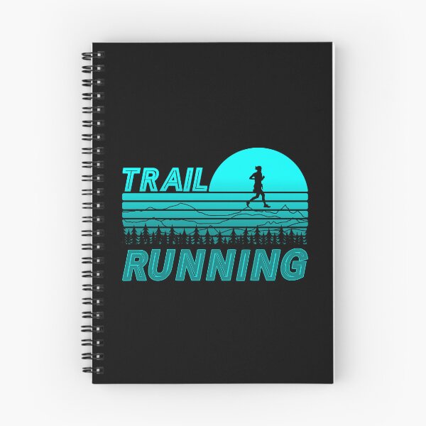 Artikelvorschau, Trail Running im blauen Sonnenuntergang mit Bergen und Wald entworfen und verkauft von wejollydigitals.