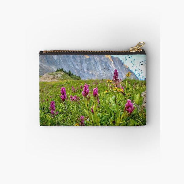 Item preview, Flores silvestres de Capitol Peak designed and sold by Brad Bugara.