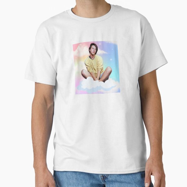 Artikel-Vorschau von Vintage: Der junge Keanu Reeves auf einer Wolke, designt und verkauft von MadeLivelyShop.