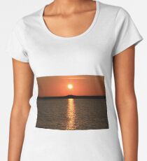 Little Eye Sunset Women's Premium T-Shirt