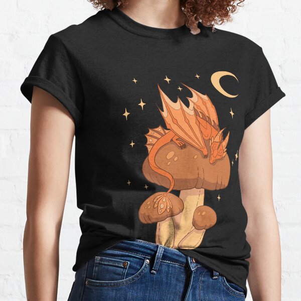 Drache schläft auf einem Pilz - Nacht Classic T-Shirt