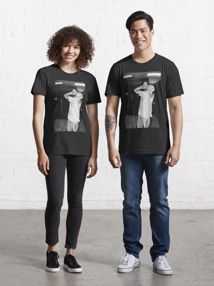 https://ih1.redbubble.net/image.5158376750.1851/ssrco,slim_fit_t_shirt,two_model,101010:01c5ca27c6,front,tall_portrait,750x1000.jpg