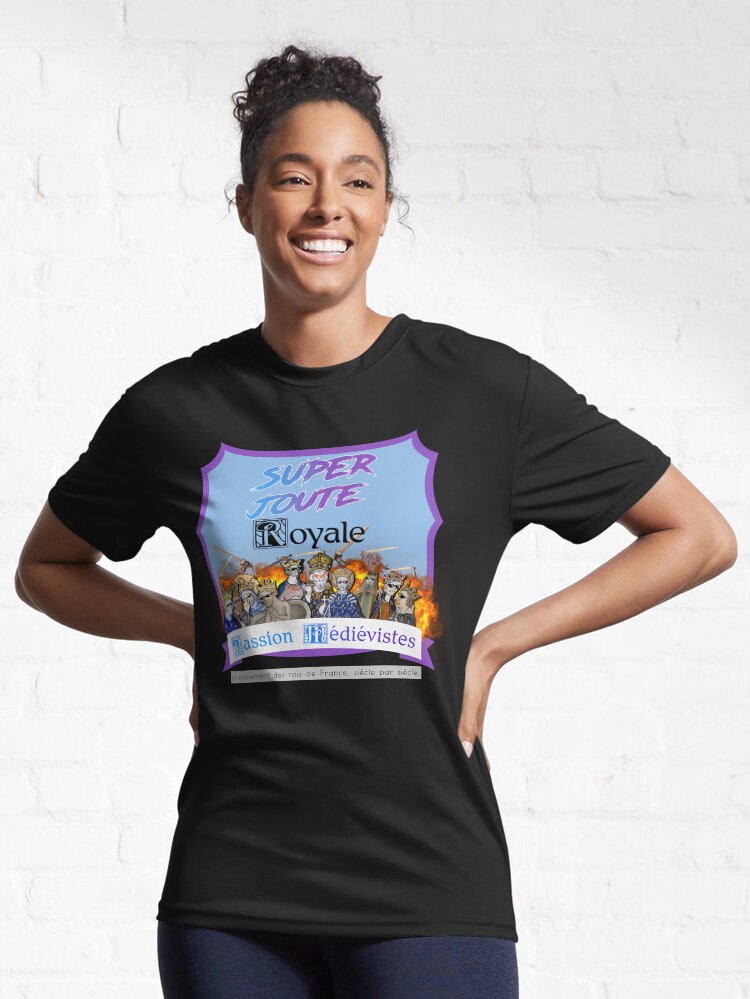 Aperçu 6 sur 7. T-shirt respirant avec l'œuvre Super Joute Royale bleu créée et vendue par PMedievistes.