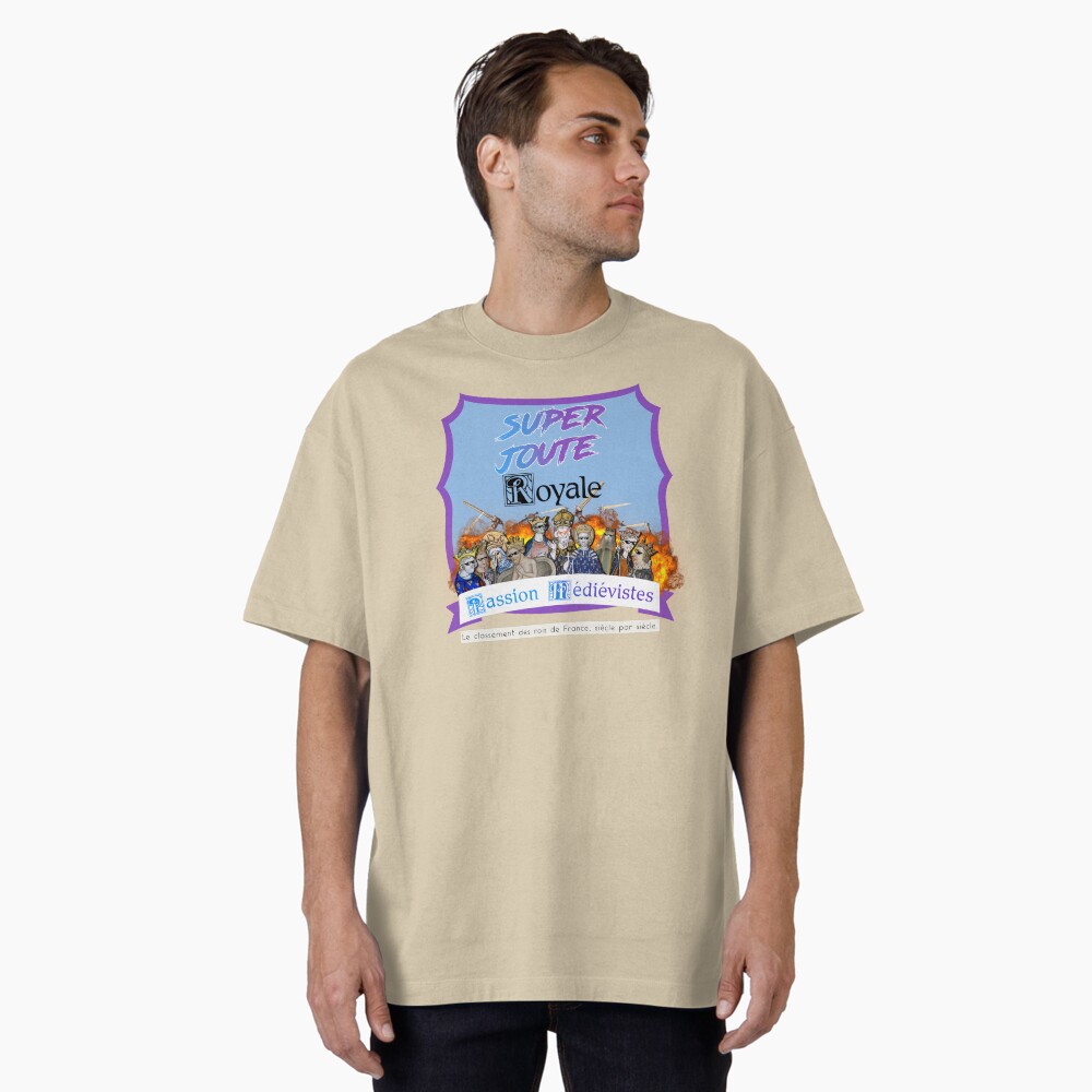 Aperçu de l'œuvre T-shirt oversize créée et vendue par PMedievistes.