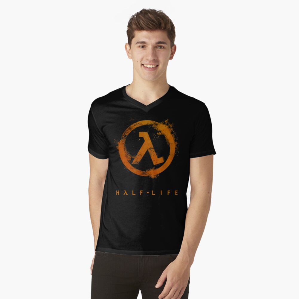 Aperçu de l'œuvre T-shirt col V créée et vendue par EliseTexier47.