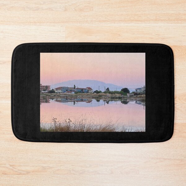 Artikelvorschau, Sunset Mountain Reflection - Alykes Salt Flats, Zante, Zakynthos, Griechenland entworfen und verkauft von Graham Geldard Photography.