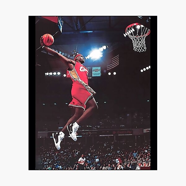 Artikel-Vorschau von Lebron James Poster Dunk Poster, designt und verkauft von hillarijacqua1.