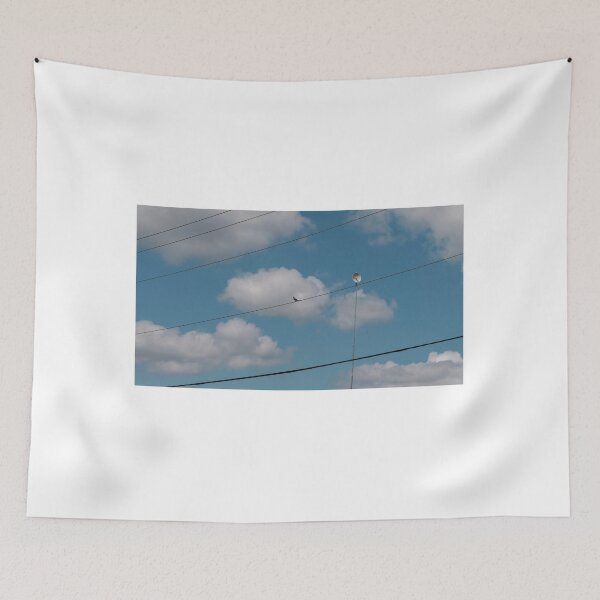 Artikelvorschau, Vogel auf einem Draht, blauer Himmel entworfen und verkauft von okieshotsprints.