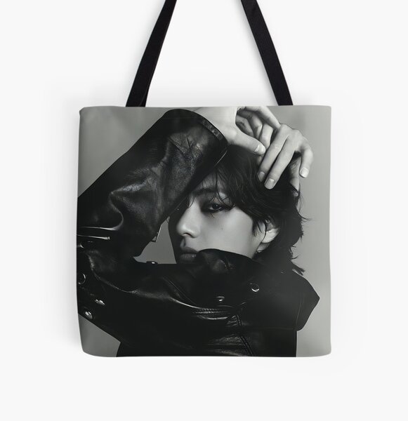Artikel-Vorschau von Taehyung monochromer Zwischenstopp, designt und verkauft von loonelywhale.