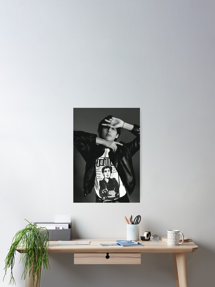 Bts V monochrome Layover