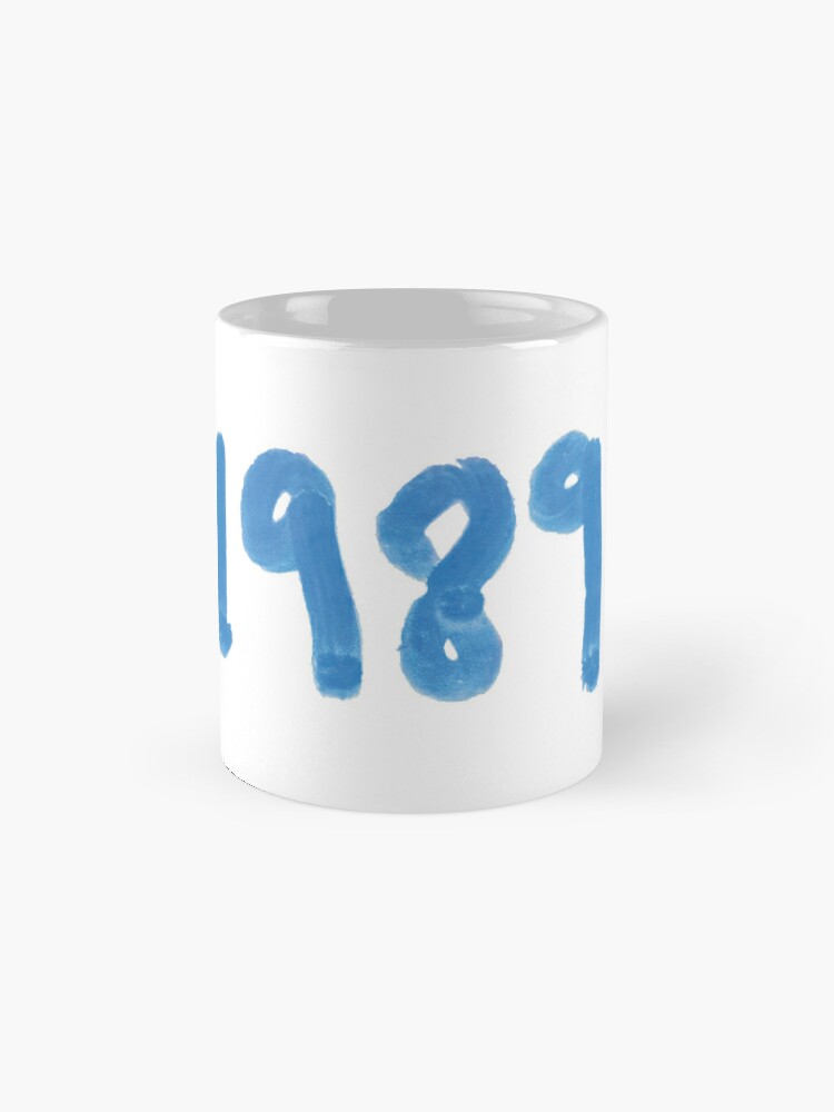 https://ih1.redbubble.net/image.5162167469.2576/mug,standard,x1000,center-pad,750x1000,f8f8f8.jpg