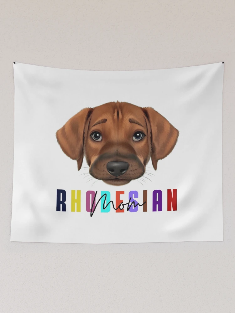 Aperçu 2 sur 3. Tentures avec l'œuvre Chiot Rhodesian Ridgeback - Maman Rhodesian créée et vendue par ChickNickStudio.