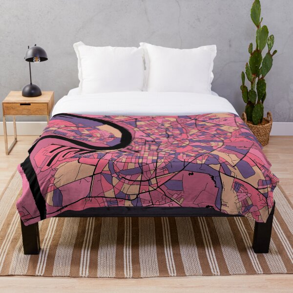 Artikelvorschau, Düsseldorfer Kartenmuster in Lila und Rosa entworfen und verkauft von PatternMaps.