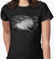 Feathered Beauty! Women's Fitted T-Shirt