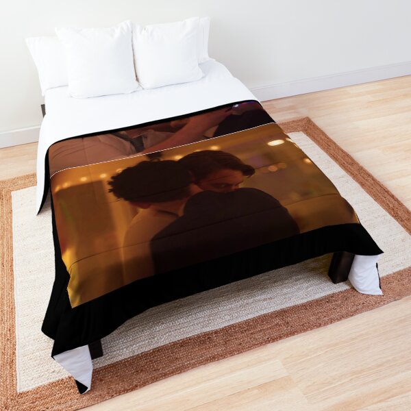 Alice Oseman Comforter