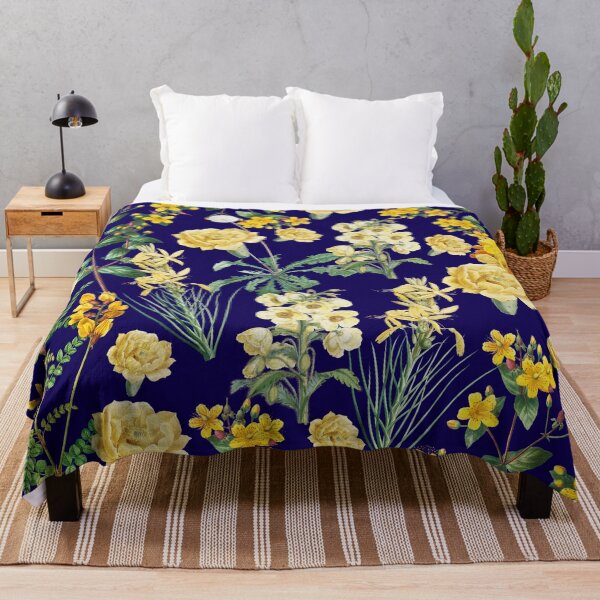 Artikelvorschau, Jugendstil-Blumenwiederbelebung mit einem zeitgenössischen Twist: Gelbe Blumen auf Dunkelblau entworfen und verkauft von IraNiva.