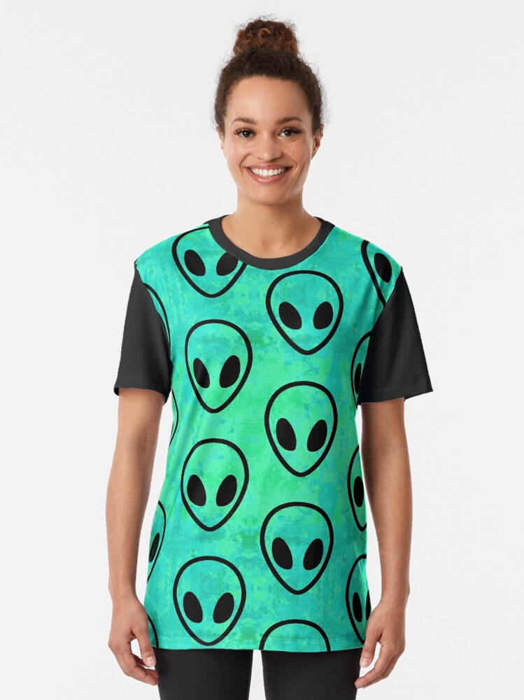 trippy alien t shirt