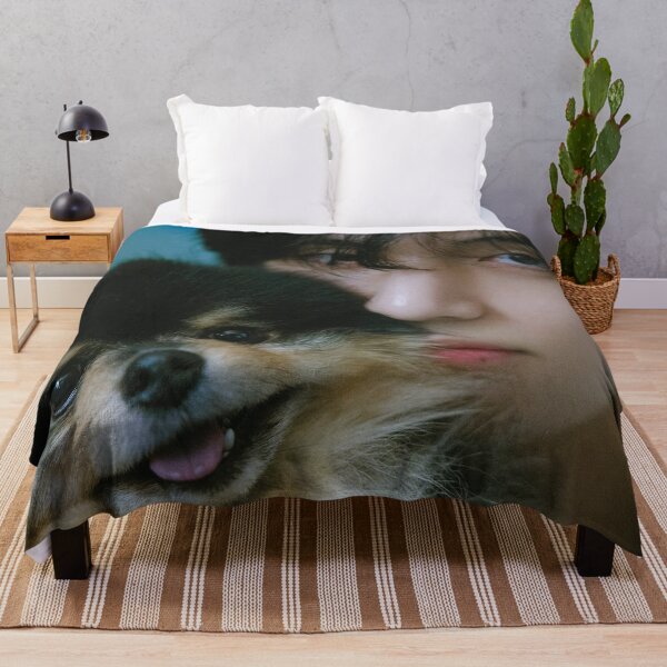 Aperçu de l'œuvre Taehyung avec escale à Yeontan créée et vendue par loonelywhale.