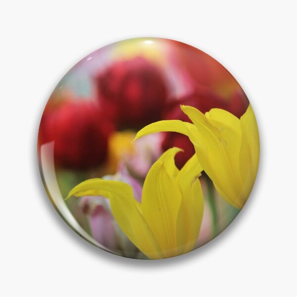 Artikelvorschau, Ein Meer von Tulpen entworfen und verkauft von kristimb.