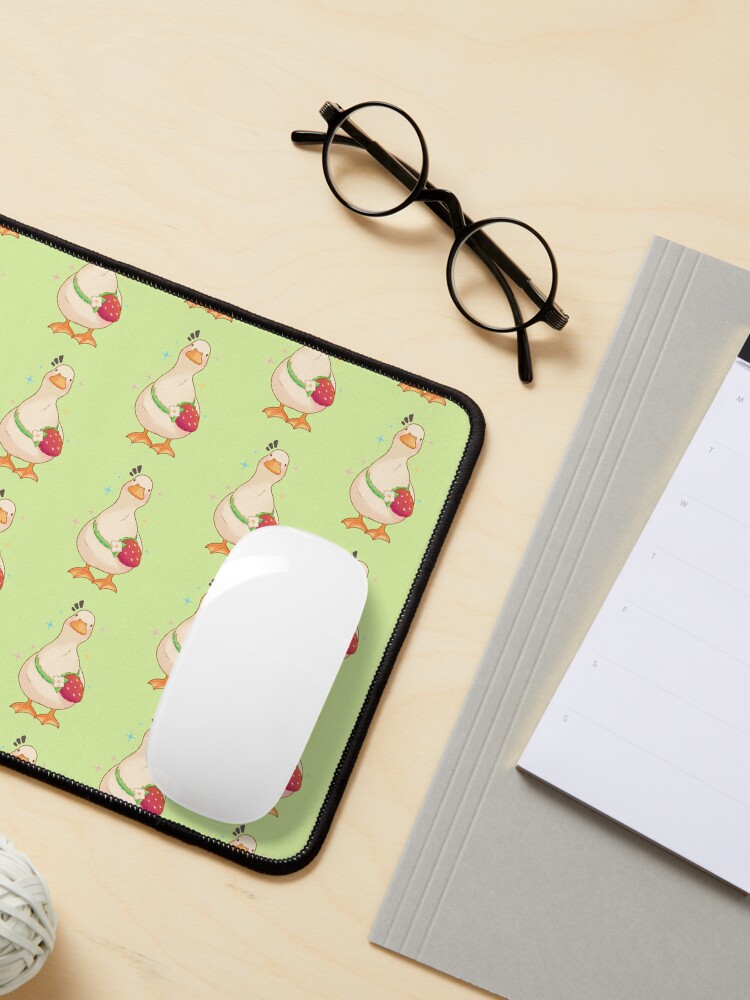 Imagen 3 de 5, Alfombrilla de ratón con la obra pato con bolsa de fresa, diseñada y vendida por CuteBlueArt.