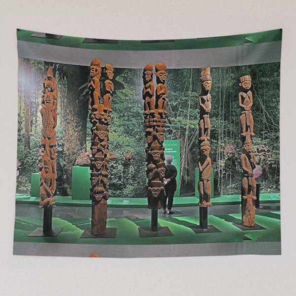 Item preview, vr 3381 / finition 2023 - 58   Musée Branly-Chirac à Paris sur le Cameroun - Okaio Créations  Olavia-Olao designed and sold by o.okaïo.