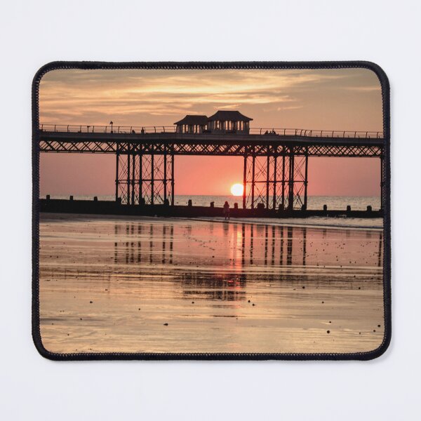 Artikelvorschau, Cromer Norfolk Sonnenuntergang entworfen und verkauft von Avril Harris.