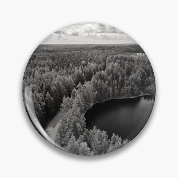 Artikelvorschau, Die Straße in Seitseminen. Kirkaslammi bw entworfen und verkauft von Jouko Lehto Photography.