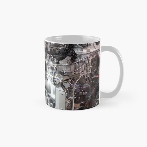 Item preview, heavy truck engine designed and sold by goceris.