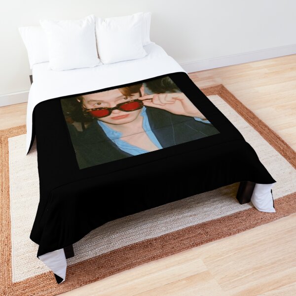 kit connor - kit connor aesthetic Comforter