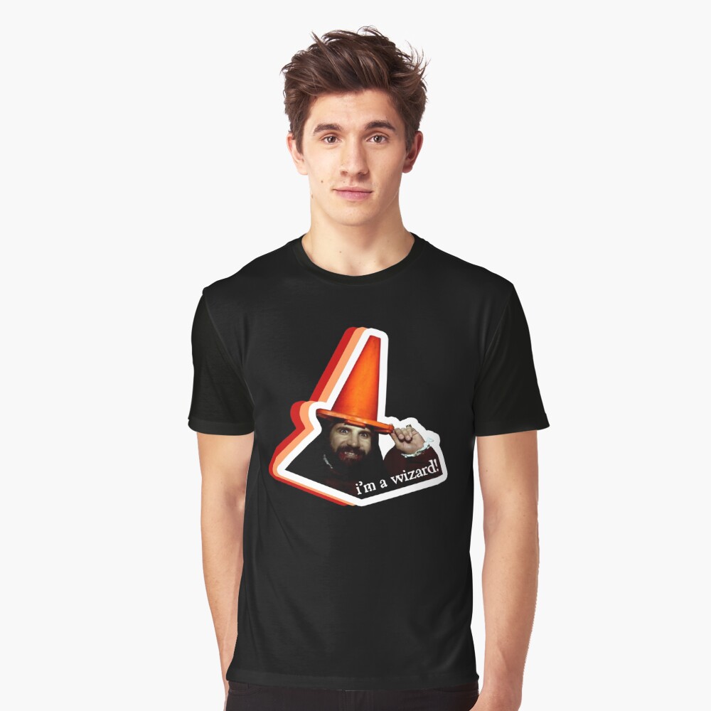 Aperçu de l'œuvre T-shirt graphique créée et vendue par NixonNewnham.