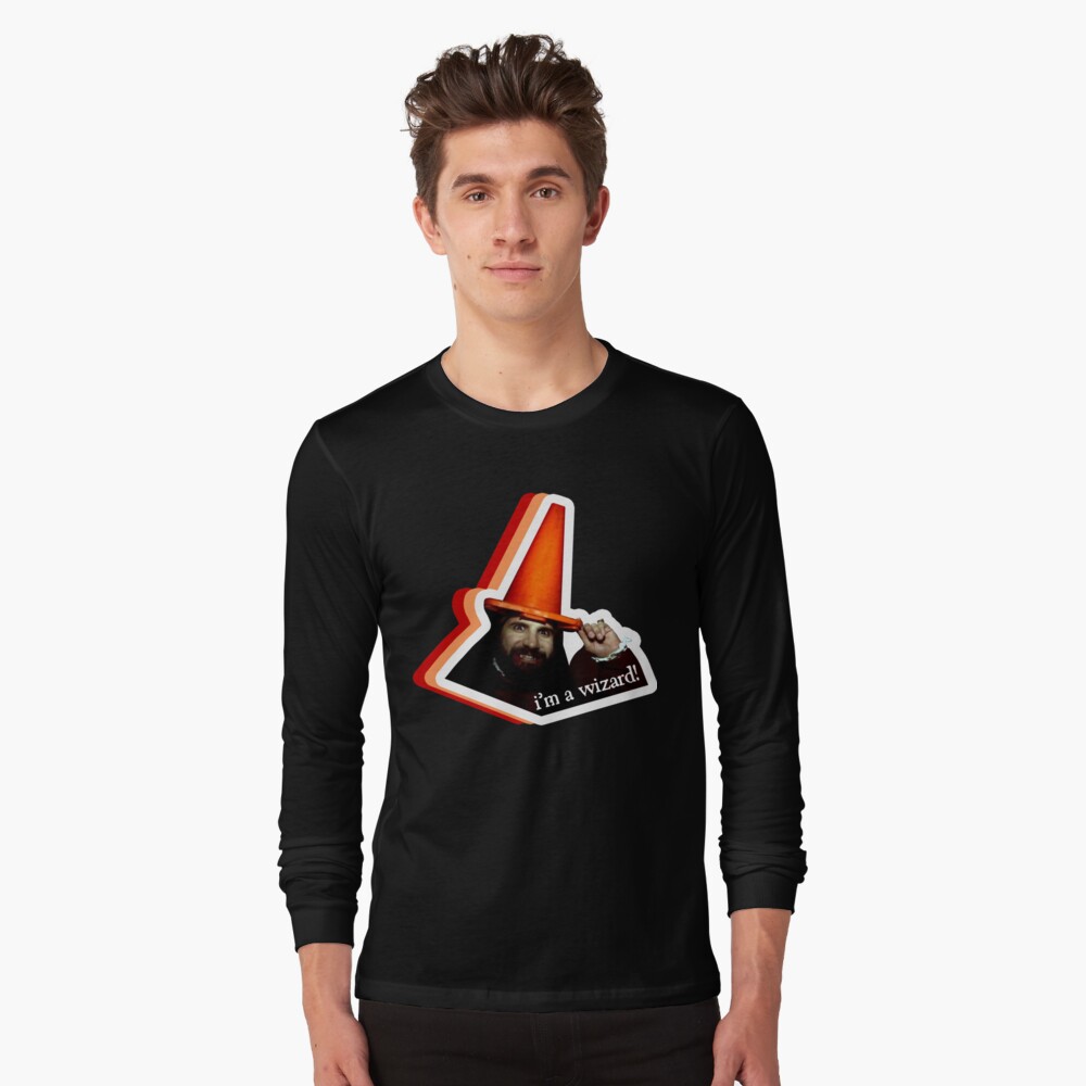 Aperçu de l'œuvre T-shirt manches longues créée et vendue par NixonNewnham.