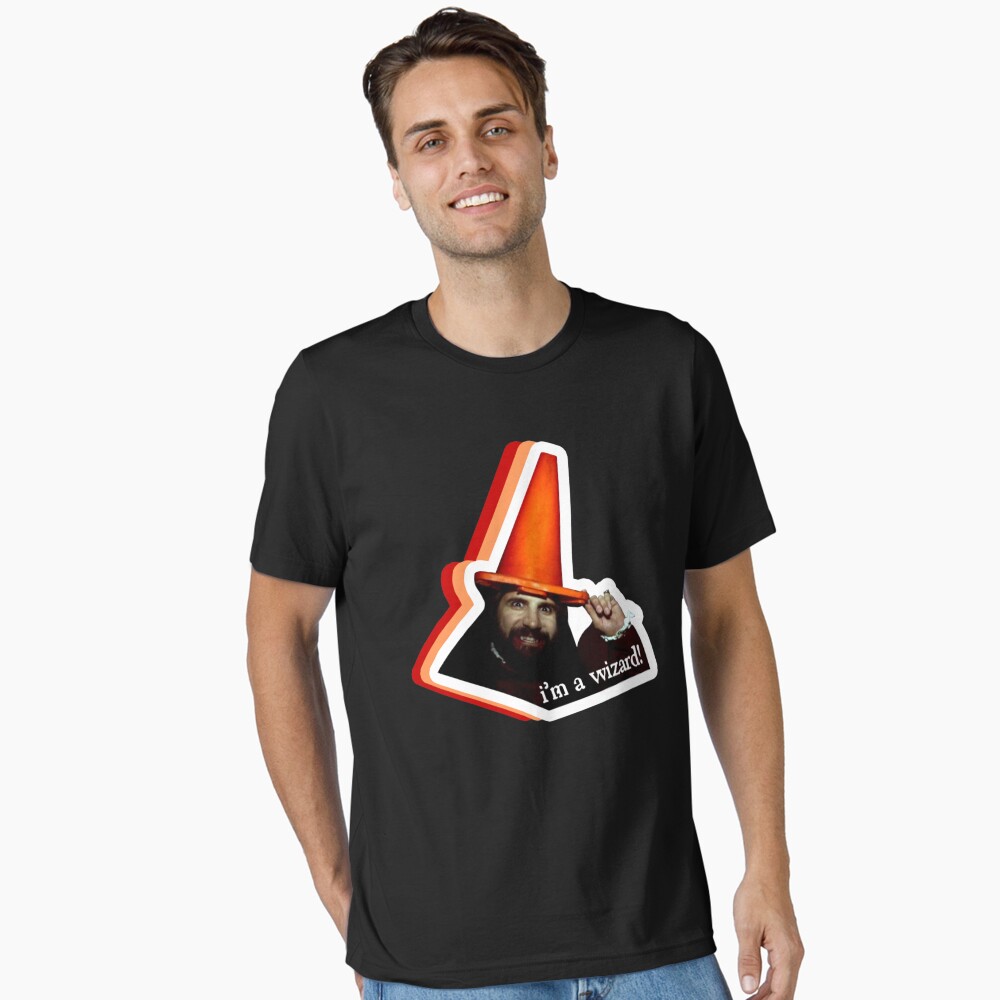 Aperçu de l'œuvre T-shirt essentiel créée et vendue par NixonNewnham.