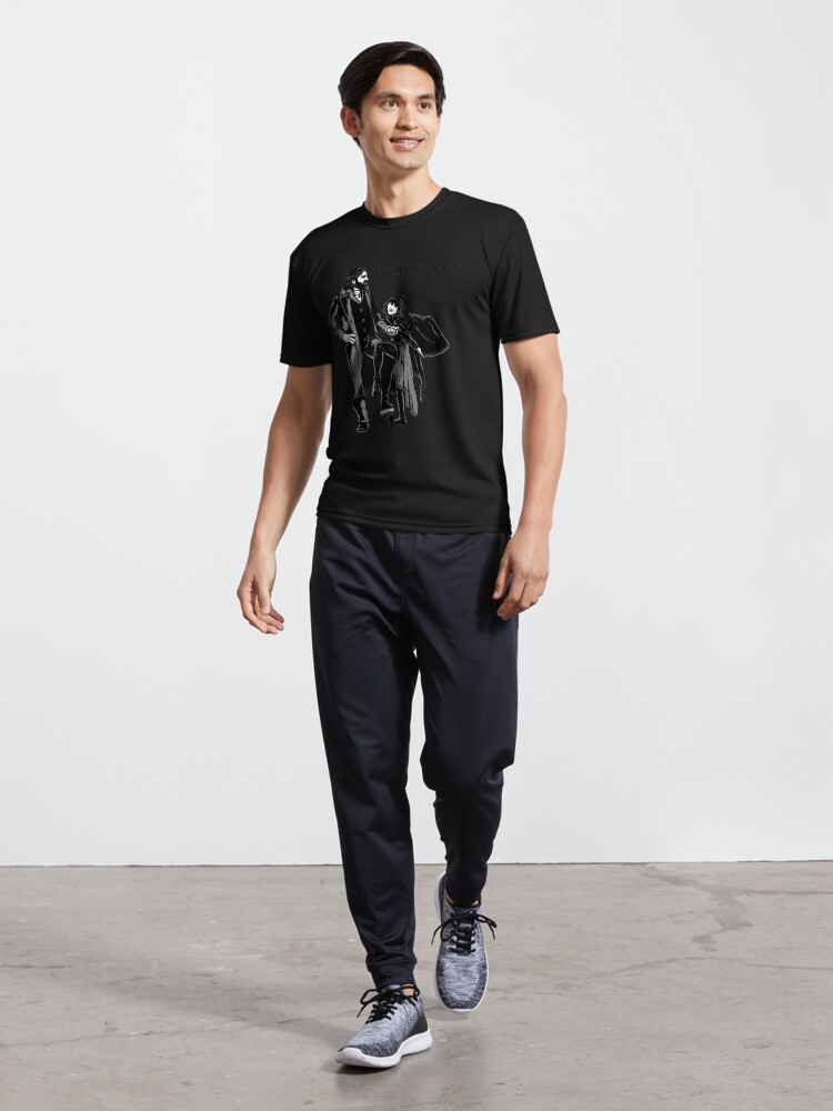 Aperçu 5 sur 7. T-shirt respirant avec l'œuvre Lazslo et Nadia BAT créée et vendue par NixonNewnham.