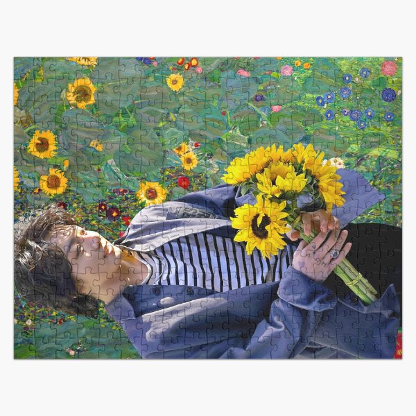 Artikel-Vorschau von Jungkook und Sonnenblumen, designt und verkauft von Maerlyn8.