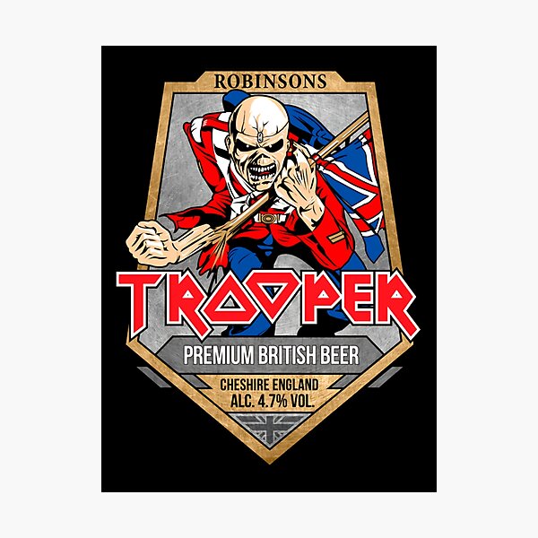 Aperçu de l'œuvre I-R-O-N M-A-I-D-E-N Trooper Beer Triblend créée et vendue par ZakiartStore.